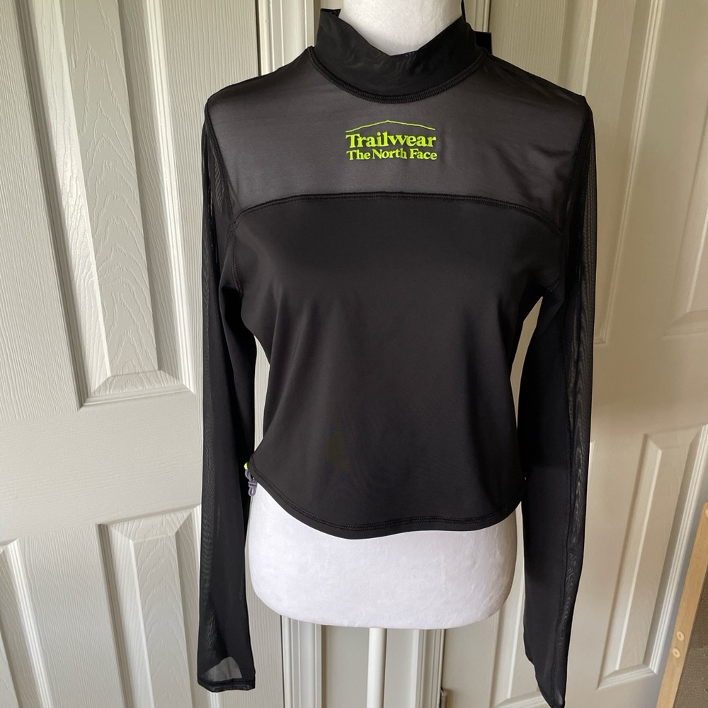 The North Face Trailwear Black Long-Sleeve Crop Top NWT